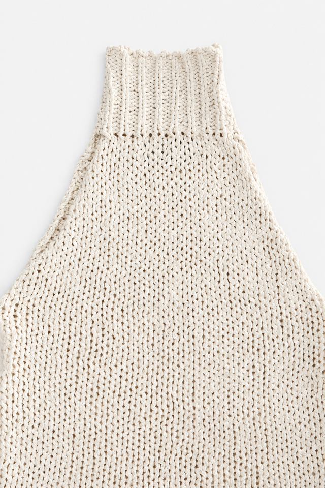 Chunky Sleeveless Turtleneck