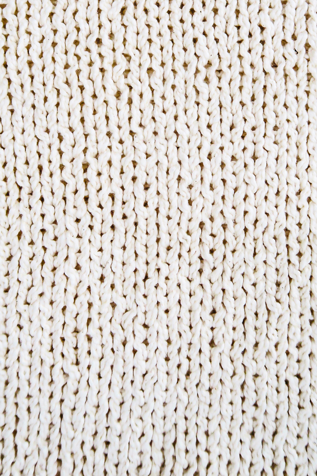 Chunky Sleeveless Turtleneck